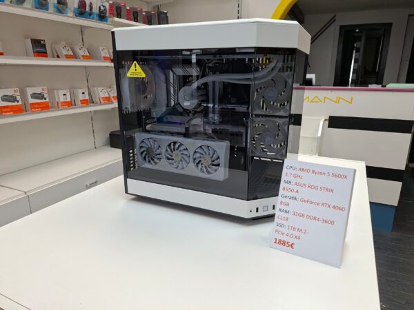 HYTE Y60 Panda – Bild 3