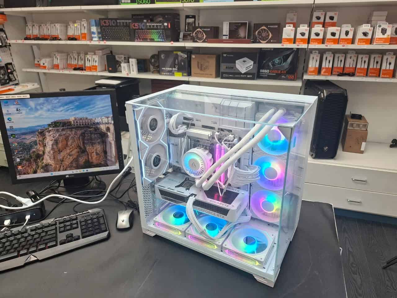 Lian Li O11D Compact White Gaming PC custom built by Techmann Vienna